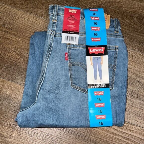 NWT LEVI’S Jeans Youth 720 Sz 16 High Rise Super Skinny Blue Light Wash Stretch - Picture 1 of 12